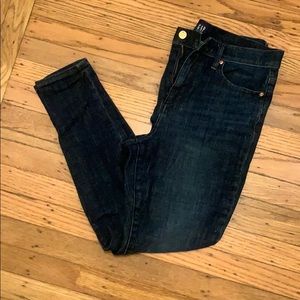 Gap mid rise dark wash true skinny jeans